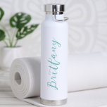 Moderne Minimalistische Schrift Personalisiert Trinkflasche<br><div class="desc">Gib einem Freund diese Personalisierte moderne Minimalistische Wasserflasche! Perfekt,  um unterwegs zu sein! Verschiedene Farboptionen sind verfügbar.</div>