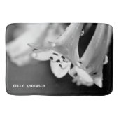 Moderne Minimalistische Schwarz-Weiß-Blume mit Urb Badematte (Vorderseite)