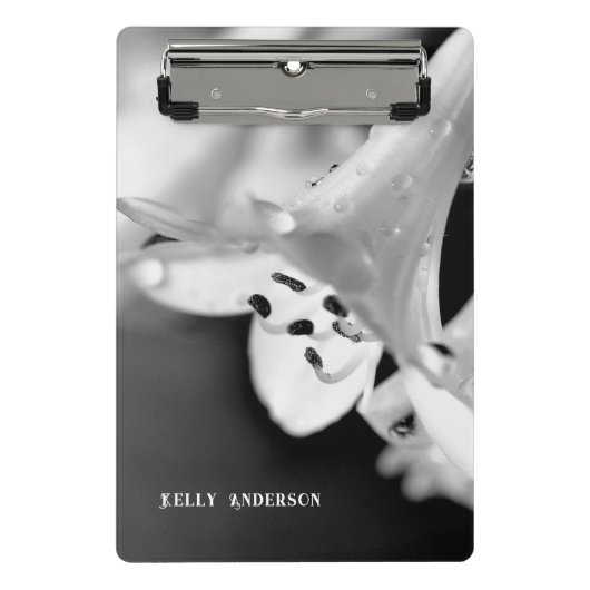 Moderne Minimalistische Schwarz-Weiß-Blume mit Urb Mini Klemmbrett (Vorderseite)