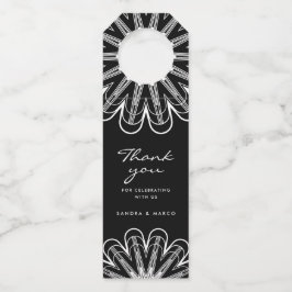 Moderne minimalistische Schwarz-Weiß-Blumen Flaschenanhänger