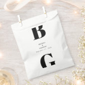Moderne Minimalistische Schwarz-Weiß-Monogramm-Hoc Geschenktütchen (Ausgeschnitten)