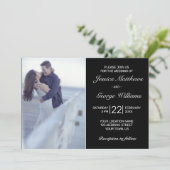 Moderne Minimalistische Schwarze Hochzeit Foto Ein Einladung (Stehend Vorderseite)