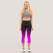 Moderne Minimalistische Schwarze Magenta Gradient Capri Leggings (Vorderseite)