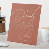Moderne Minimalistische Script-Funny Wedding Drink Sockelschild (In Situ)