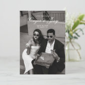 Moderne Minimalistische SkriptWedding Save the Dat Einladung (Stehend Vorderseite)