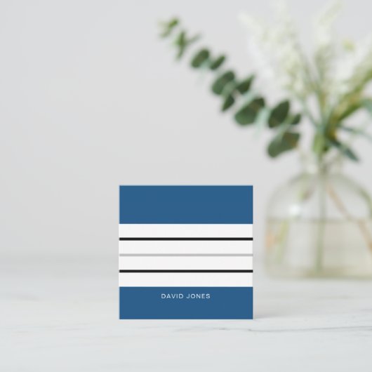Moderne Minimalistische Streifen Quadratische Visitenkarte (Stehend Vorderseite)