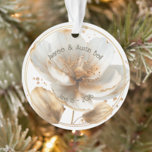 Moderne minimalistische weiße und goldene Hochzeit Ornament