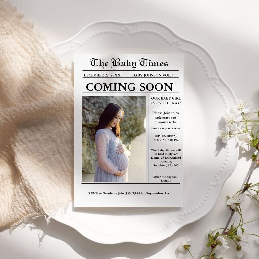 Moderne Minimalistische Zeitungsverkündung Schwang Einladung