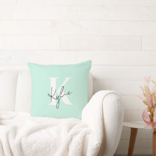 Moderne Minze Creme Personalisiert Monogramm Name Kissen