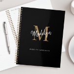 Moderne Monogram Black Gold Elegante Script Name Planer<br><div class="desc">Moderner Monogram Black Gold eleganter Script Name Planner. Dieser moderne elegante Planer lässt sich einfach mit Ihrem individuellen Monogramm und Namen personalisieren.</div>