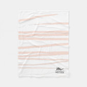 Moderne Monogram Blush Pink Lines Abstrakt Art Fleecedecke (Vorderseite)