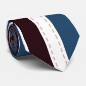 Moderne Monogram Chic Striped Neck Tie Krawatte (Gerollt)