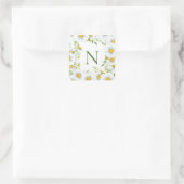 Moderne Monogram Daisies Quadratischer Aufkleber (Tasche)