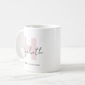 Moderne Monogram Girly Script Blush Pink Initial Kaffeetasse (Vorderseite Links)
