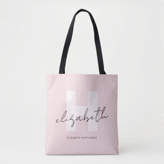 Moderne Monogram Girly Script Blush Pink Initial Tasche (Vorderseite)