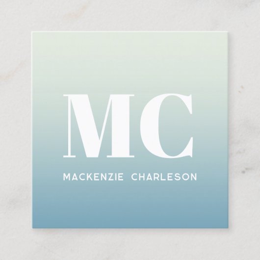 Moderne Monogram Initial QR Code Aquamarin Gradien Quadratische Visitenkarte (Vorderseite)