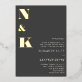 Moderne Monogram Initials Black Bold Wedding Gold Folieneinladung (Vorderseite)