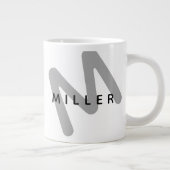 Moderne Monogram Miller Jumbo-Tasse (Rechts)