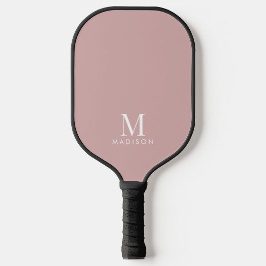 Moderne Monogram Name Dusty Rose Pickleball Schläger (Vorderseite)