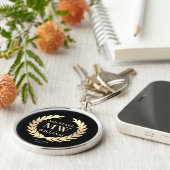 Moderne Monogram Name Initials Black Gold Golfer Schlüsselanhänger (Seite)