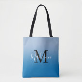 Moderne Monogram Name Light bis Dark Blue Gradient Tasche (Vorderseite)