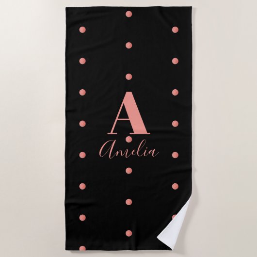 Moderne Monogram Name Rose Gold Black Polka Dots Strandtuch (Vorderseite)