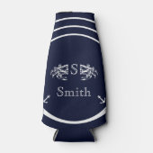 Moderne Monogram Nautical Navy Blue White Crab Flaschenkühler (Vorderseite)