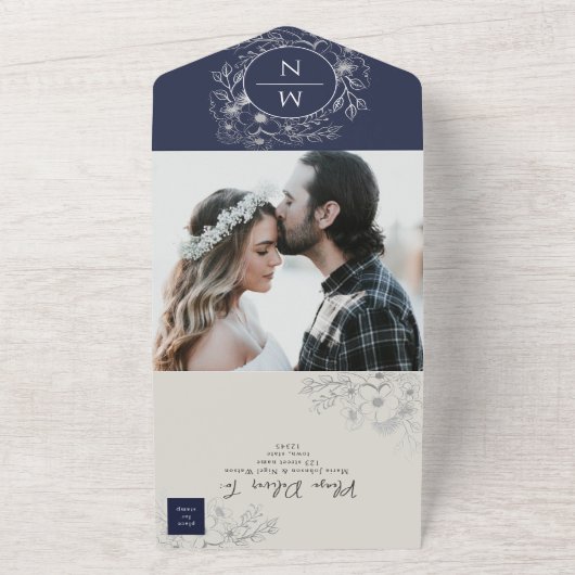 Moderne Monogram Navy Blue Wedding All In One Einladung (Außenbereich)