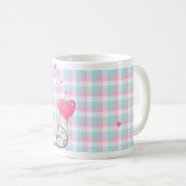 Moderne Monogram Pink Blue Sleepy Cat Kaffeetasse (VorderseiteRechts)