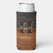 Moderne Monogram Rustic Wood Tone Brown Seltzer ka Selters Dosenkühler (Seltzer Rückseite)