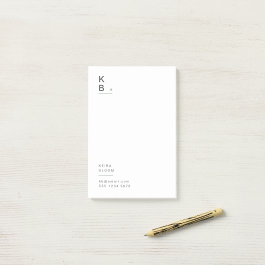 Moderne Monogram Sage Green Minimal Scandi Post-it Klebezettel (Auf Schreibtisch)