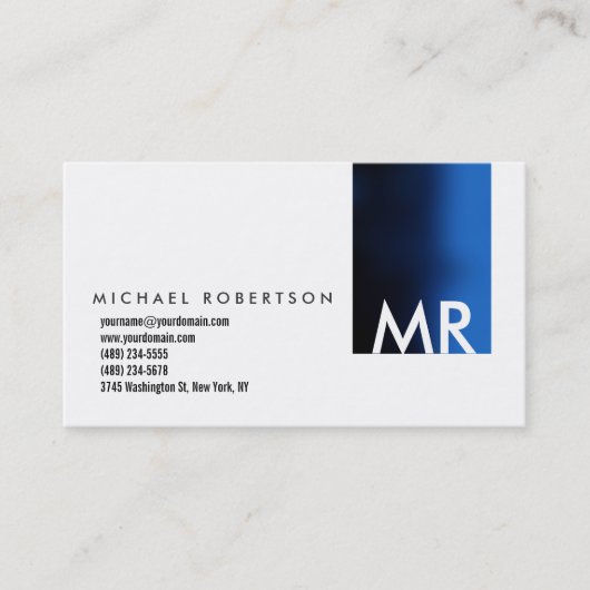 Moderne Monogram White Blue Clean Business Card Visitenkarte (Vorderseite)