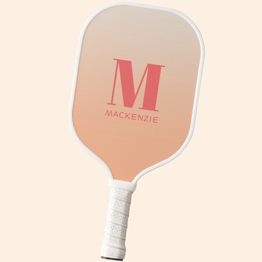 Moderne Monogramm Anfangsname Peach Gradient Pickleball Schläger