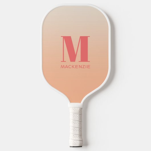 Moderne Monogramm Anfangsname Peach Gradient Pickleball Schläger (Vorderseite)