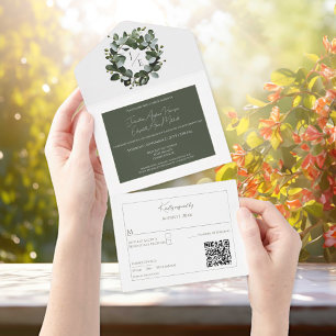 Moderne Monogramm-Eukalyptus-Kranz-Hochzeit   Weiß All In One Einladung