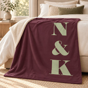 Moderne Monogramm-Initialen Burgunder-Weisheiß Neu Fleecedecke