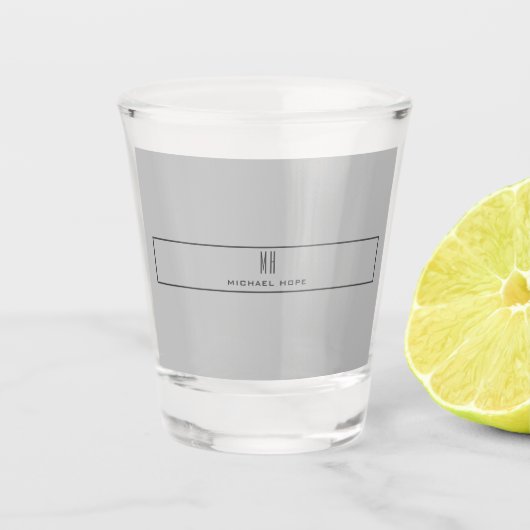 Moderne Monogramm-Initialen Professionell Schlicht Schnapsglas (Vorderseite)