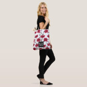 Moderne Monogramm-Mohnmuster  Tasche (Am Model)