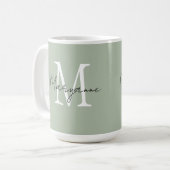 Moderne Monogramm-Name Sagegrün Kaffeetasse (Vorderseite Links)