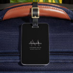 Moderne Monogramm Name Schwarz/Weiß Einfach Gepäckanhänger<br><div class="desc">Dieses schlichte, elegante, stilvolle Schwarz-Weiß-Design zeichnet sich durch Ihren personalisierten Namen, Ihre Monografie und Ihren Geschäftstitel in trendiger, stilvoller Topografie aus. Dieser Artikel kann und ein ausgezeichnetes Geschenk für Sie, Ihre Familie und Freunde.</div>