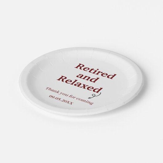 Moderne, müde und entspannte Pension Funny Custom Pappteller (Schrägansicht)