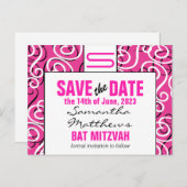 Moderne Muster Monogram Bat Mitzvah Save the Date Ankündigungspostkarte (Vorne/Hinten)