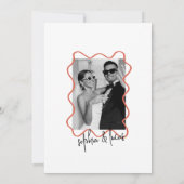 moderne, mutige Minimalfarben Foto Wavy Wedding Einladung (Rückseite)