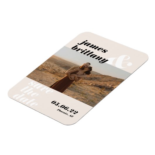 Moderne, mutige Typografie mit Foto Wedding Rettet Magnet (Linke Seite)