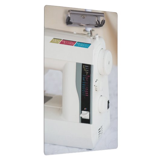 Moderne Nähmaschine Klemmbrett (Rechts)