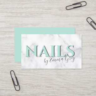 Moderne Nails aus weißem Marmor und Minzgrün aus Visitenkarte