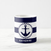 Moderne Nautic Navy Blau Streifen und Anker Kaffeetasse (Mittel)