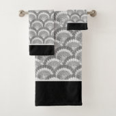 Moderne nautische Seashell Grau Muscheln Schwarz Badhandtuch Set (Insitu)