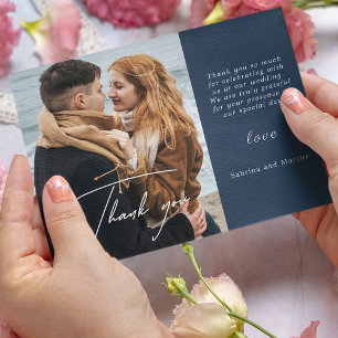 Moderne Navy-Blau-Kalligrafie-Foto-Hochzeit  Postkarte