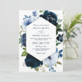Moderne Navy Blumen Budget QR Code Hochzeit Einladung (Stehend Vorderseite)